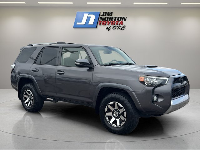 Used 2017 Toyota 4Runner TRD Off-Road Premium AWD/4WD image 3