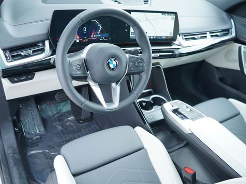 New 2026 BMW X2 xDrive28i w/ Technology Package image 12