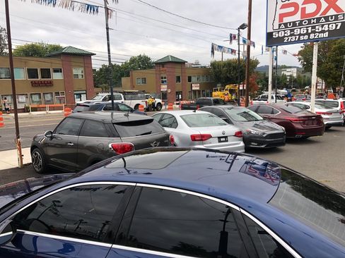 Used 2017 Audi A4 2.0T Prestige w/ Prestige Package image 7