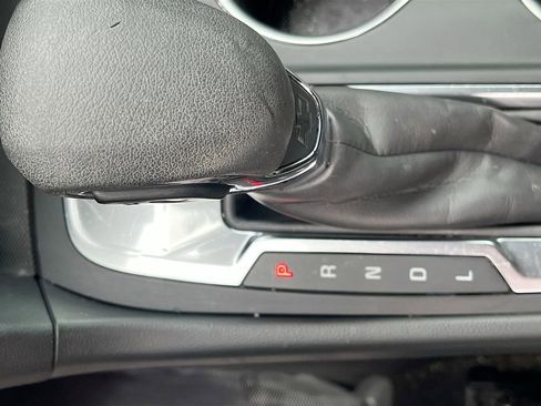 Used 2022 Chevrolet Equinox LS FWD image 16