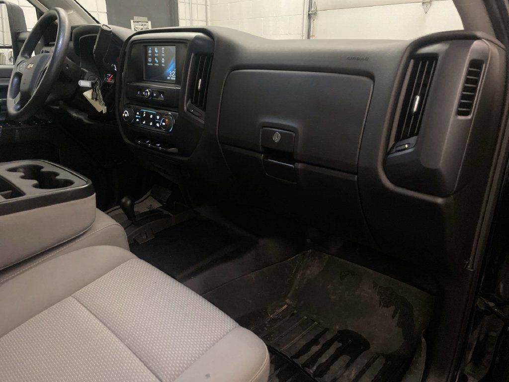 Used 2016 Chevrolet Silverado 2500 W/T w/ WT Convenience Package AWD/4WD image 17
