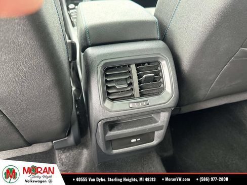 Certified 2024 Volkswagen Taos SE AWD/4WD image 13