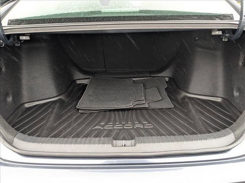 Used 2023 Honda Accord Touring image 6