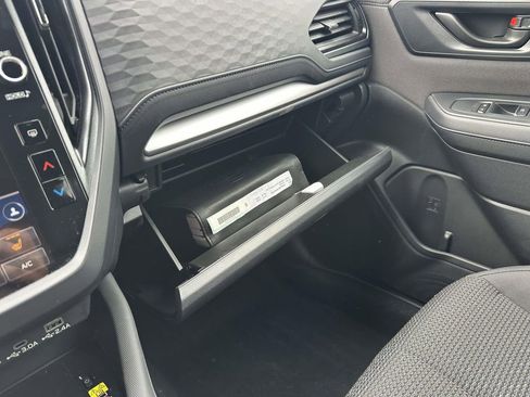 Certified 2025 Subaru Forester Premium image 18