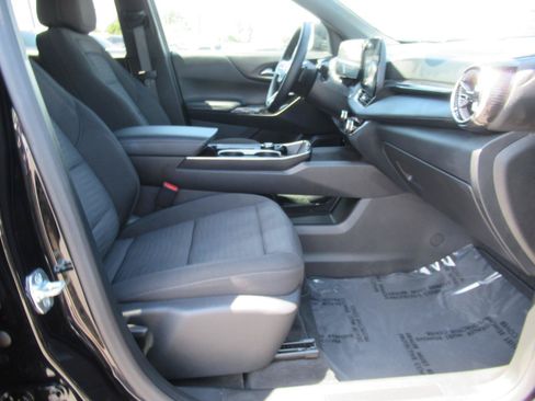 Certified 2026 Chevrolet Equinox LT FWD image 10