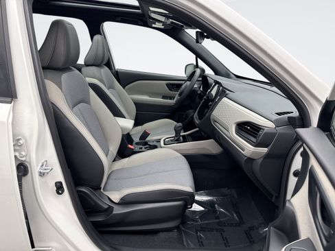 Used 2025 Subaru Forester Premium w/ Convenience Package #1 AWD/4WD image 9