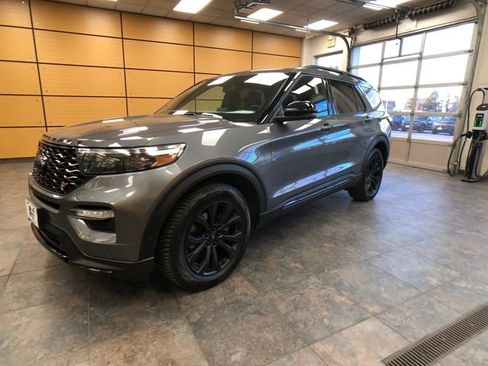 Certified 2021 Ford Explorer ST w/ Equipment Group 401A image 3