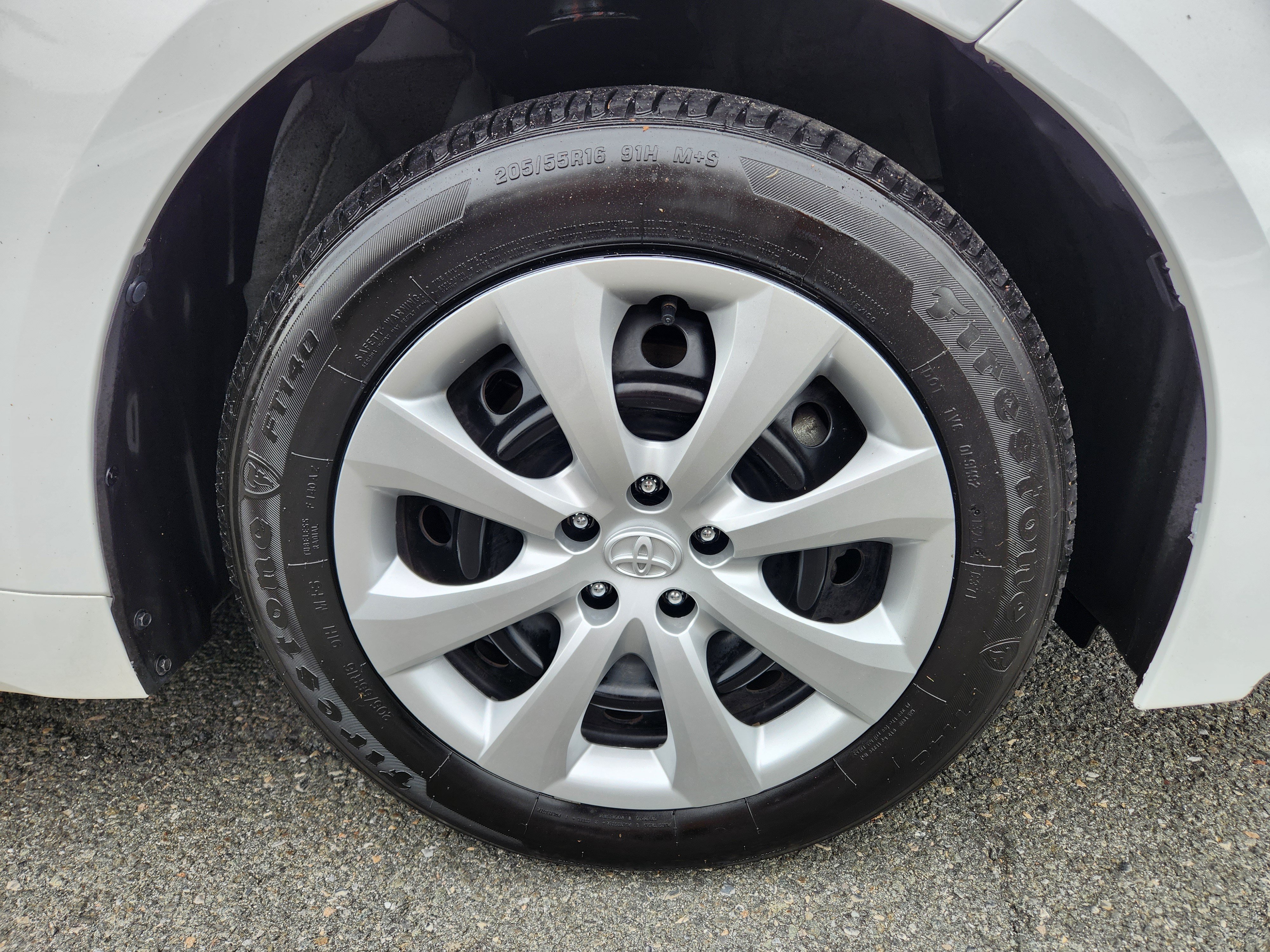 Used 2025 Toyota Corolla LE FWD image 6
