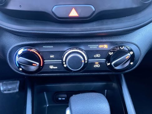 Certified 2024 Kia Soul LX w/ Option Group 015 image 19