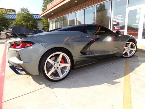 Used 2022 Chevrolet Corvette Stingray Premium Conv w/ Z51 Performance Package RWD image 26