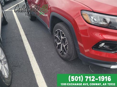 Used 2025 Jeep Compass Limited AWD/4WD image 33