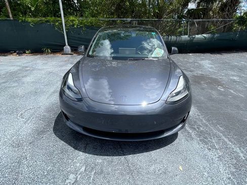Used 2023 Tesla Model 3 Standard Range image 2