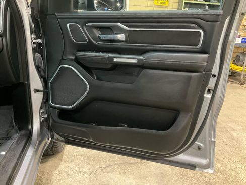 Used 2023 RAM 1500 Laramie AWD/4WD image 22