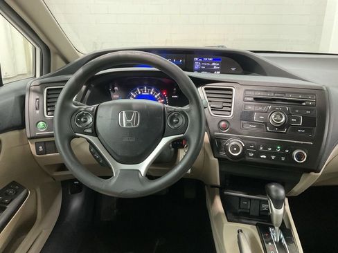 Used 2014 Honda Civic LX image 9
