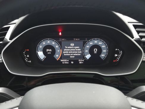 Used 2020 Audi Q3 2.0T Premium image 29