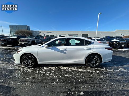 Used 2025 Lexus ES 350 w/ Premium Package image 5