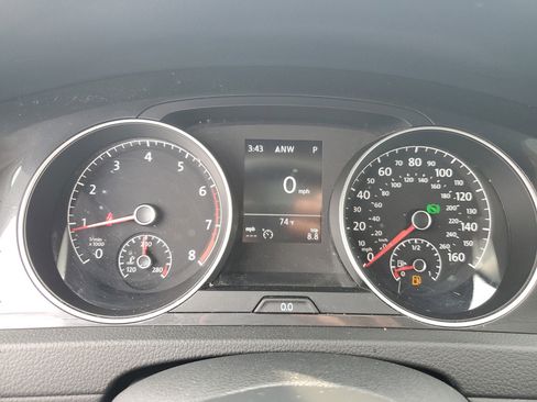 Used 2019 Volkswagen Golf SE w/ Driver Assistance Package FWD image 16