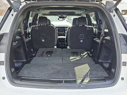 Used 2023 Jeep Grand Cherokee L Altitude image 31