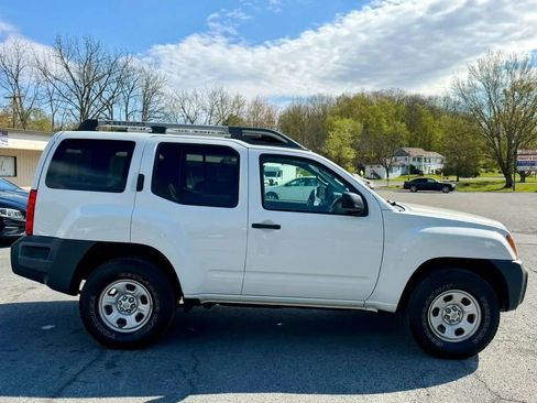 Used 2015 Nissan Xterra X AWD/4WD image 9