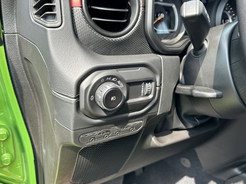 New 2025 Jeep Wrangler Unlimited Rubicon image 15