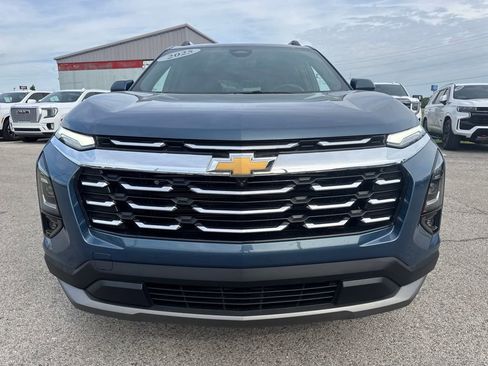 Used 2025 Chevrolet Equinox LT w/ Convenience Package II FWD image 14