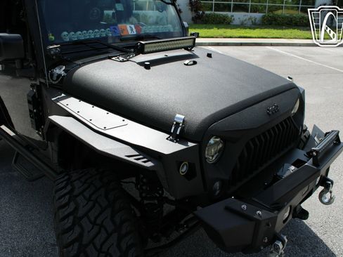 Used 2015 Jeep Wrangler Unlimited Sport w/ Quick Order Package 24S image 31