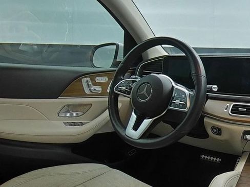 Used 2021 Mercedes-Benz GLS 580 4MATIC image 18
