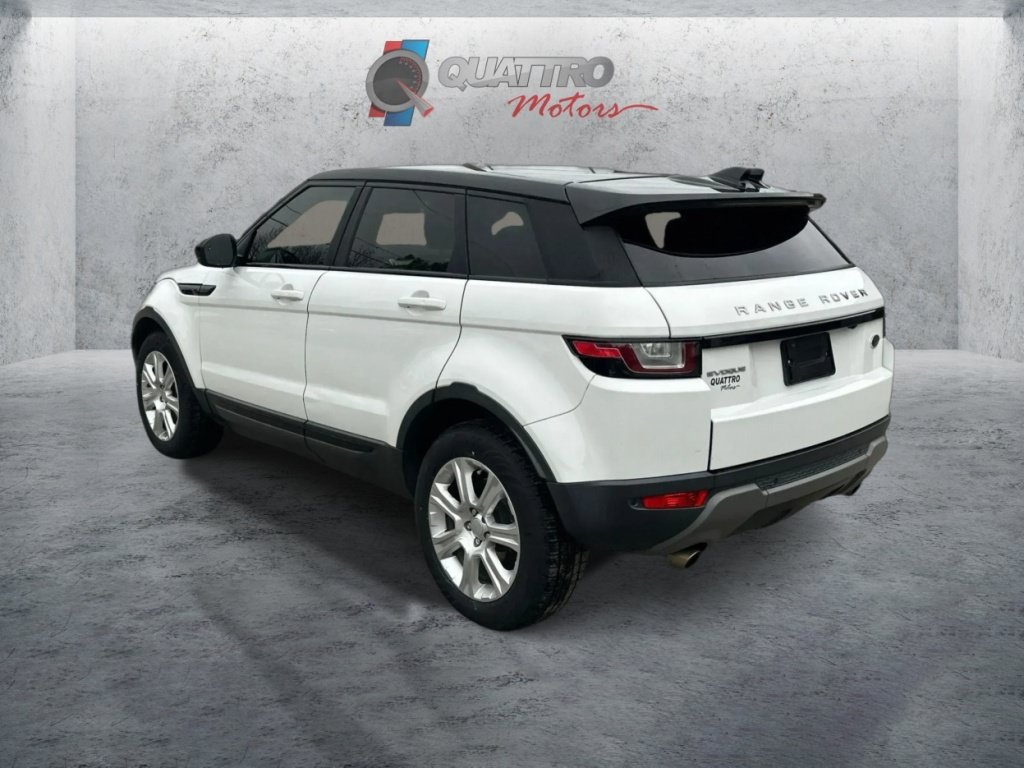 Used 2017 Land Rover Range Rover Evoque SE AWD/4WD image 3