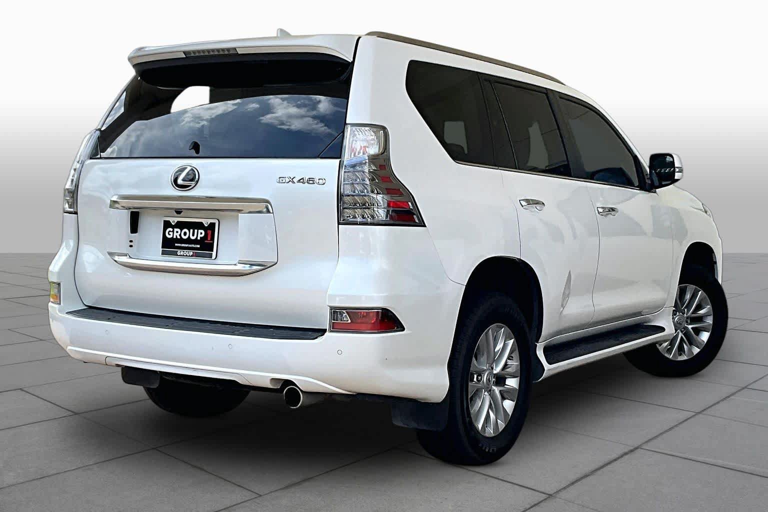 Used 2021 Lexus GX 460 Premium w/ Premium Package AWD/4WD image 11