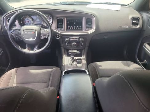 Used 2022 Dodge Charger SXT RWD image 14