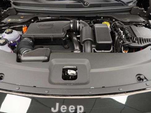 New 2026 Jeep Cherokee Overland image 38