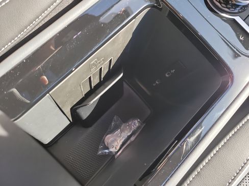 New 2026 Volkswagen Tiguan SEL R-Line AWD/4WD image 25