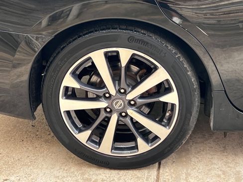 Used 2016 Nissan Altima 2.5 SR FWD image 10