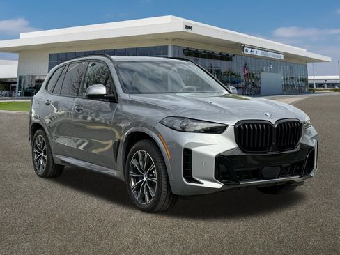 Certified 2025 BMW X5 xDrive40i w/ M Sport Package image 2