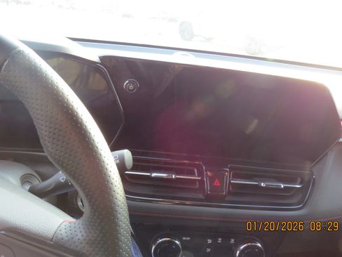 Used 2024 Chevrolet TrailBlazer RS w/ Convenience Package image 15