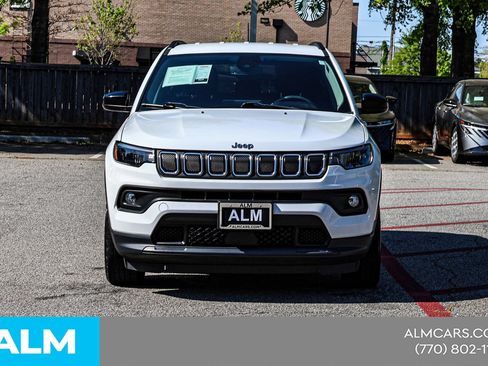 Used 2022 Jeep Compass Latitude w/ Convenience Group AWD/4WD image 11