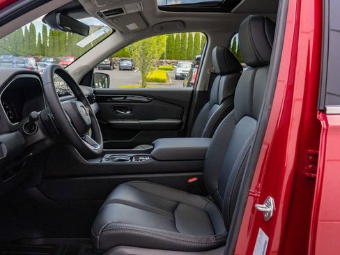 New 2025 Honda Pilot Touring image 27