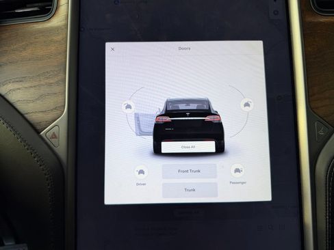 Used 2023 Tesla Model X AWD/4WD image 24