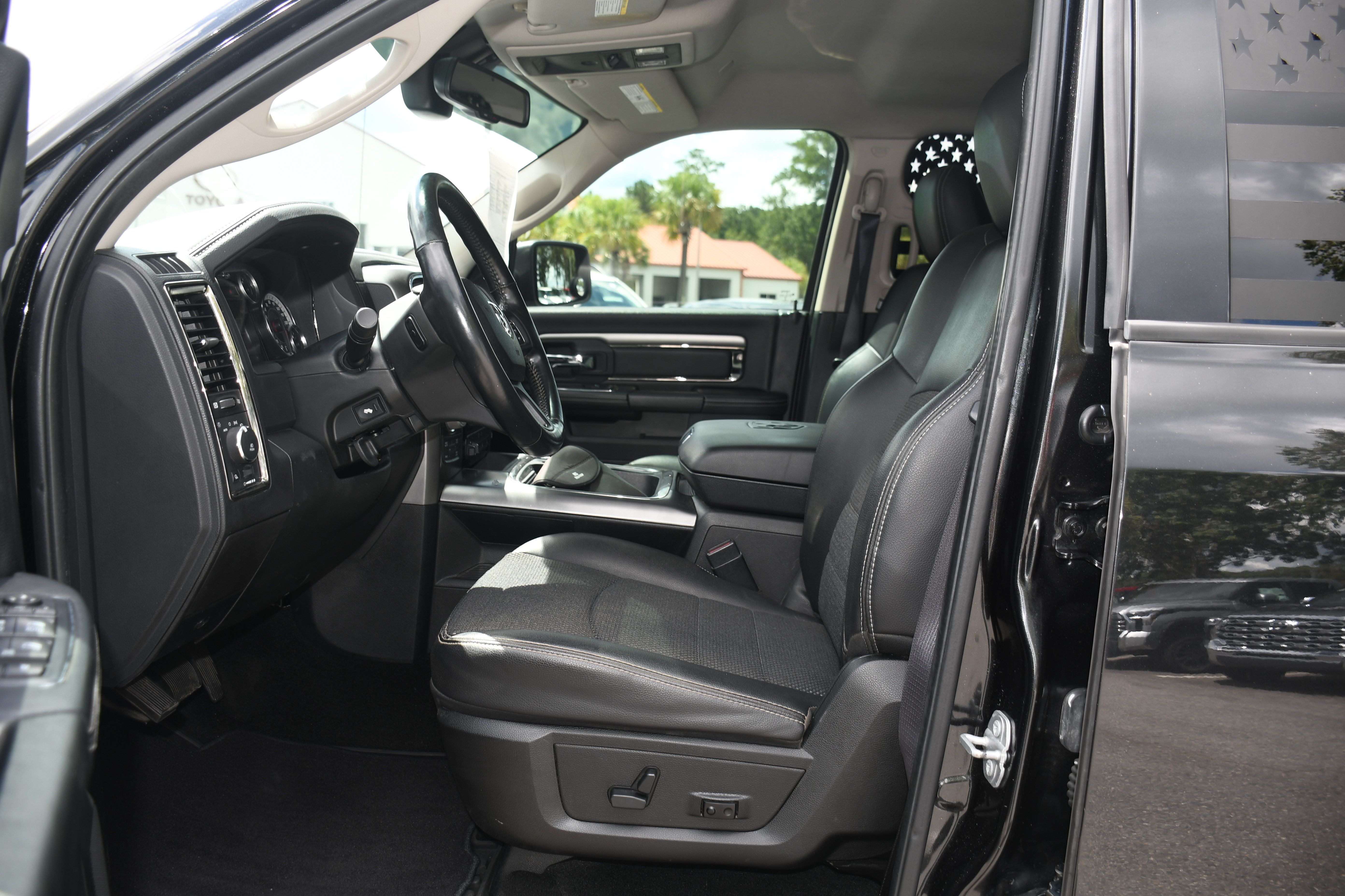 Used 2017 RAM 1500 Sport w/ Convenience Group AWD/4WD image 7