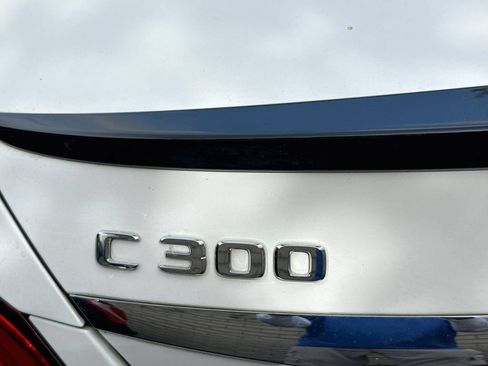 Used 2019 Mercedes-Benz C 300 Sedan w/ Premium Package image 7