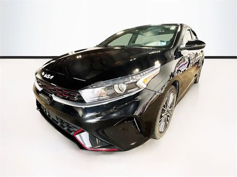 Used 2023 Kia Forte GT-Line w/ GT-Line Premium Package image 3