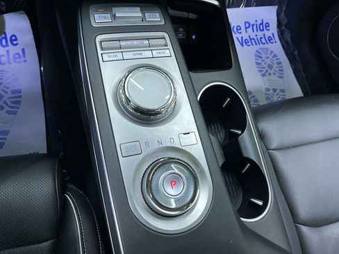 Used 2023 Genesis Electrified GV70 image 25