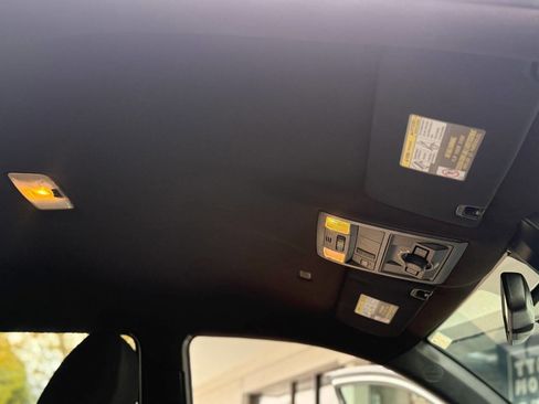 Used 2022 Toyota Tacoma TRD Off-Road image 67