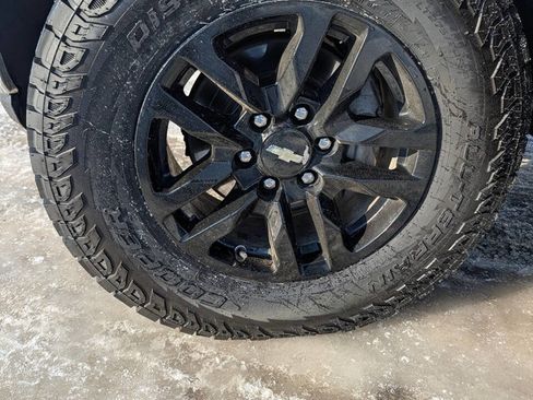 Used 2020 Chevrolet Silverado 1500 LT image 6