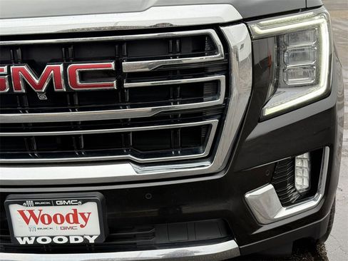 Used 2021 GMC Yukon SLT w/ SLT Luxury Plus Package image 11