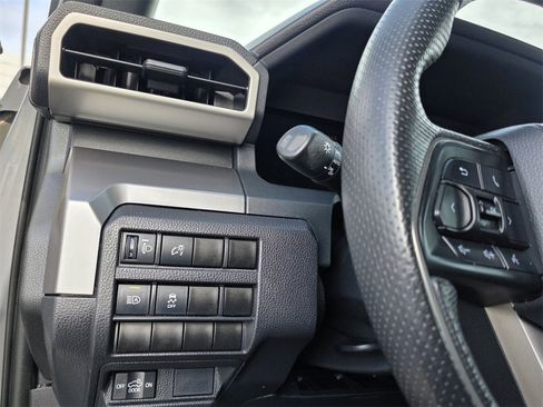 Used 2024 Toyota Tacoma TRD Off-Road image 17