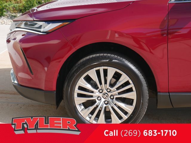 Used 2023 Toyota Venza Limited AWD/4WD image 43