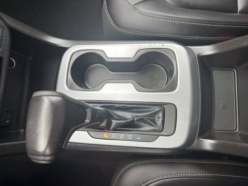 Used 2020 Chevrolet Colorado LT w/ Luxury Package image 24