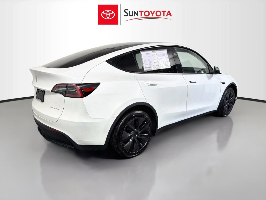 Used 2025 Tesla Model Y Long Range AWD/4WD image 3