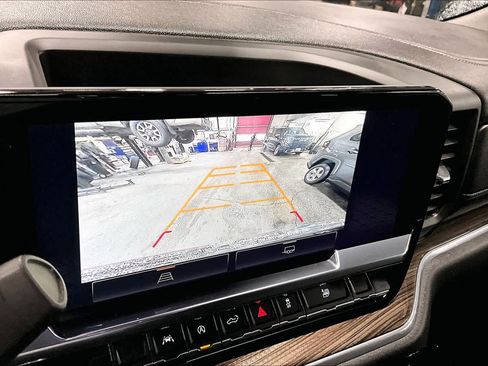 Used 2023 GMC Sierra 1500 Elevation image 26